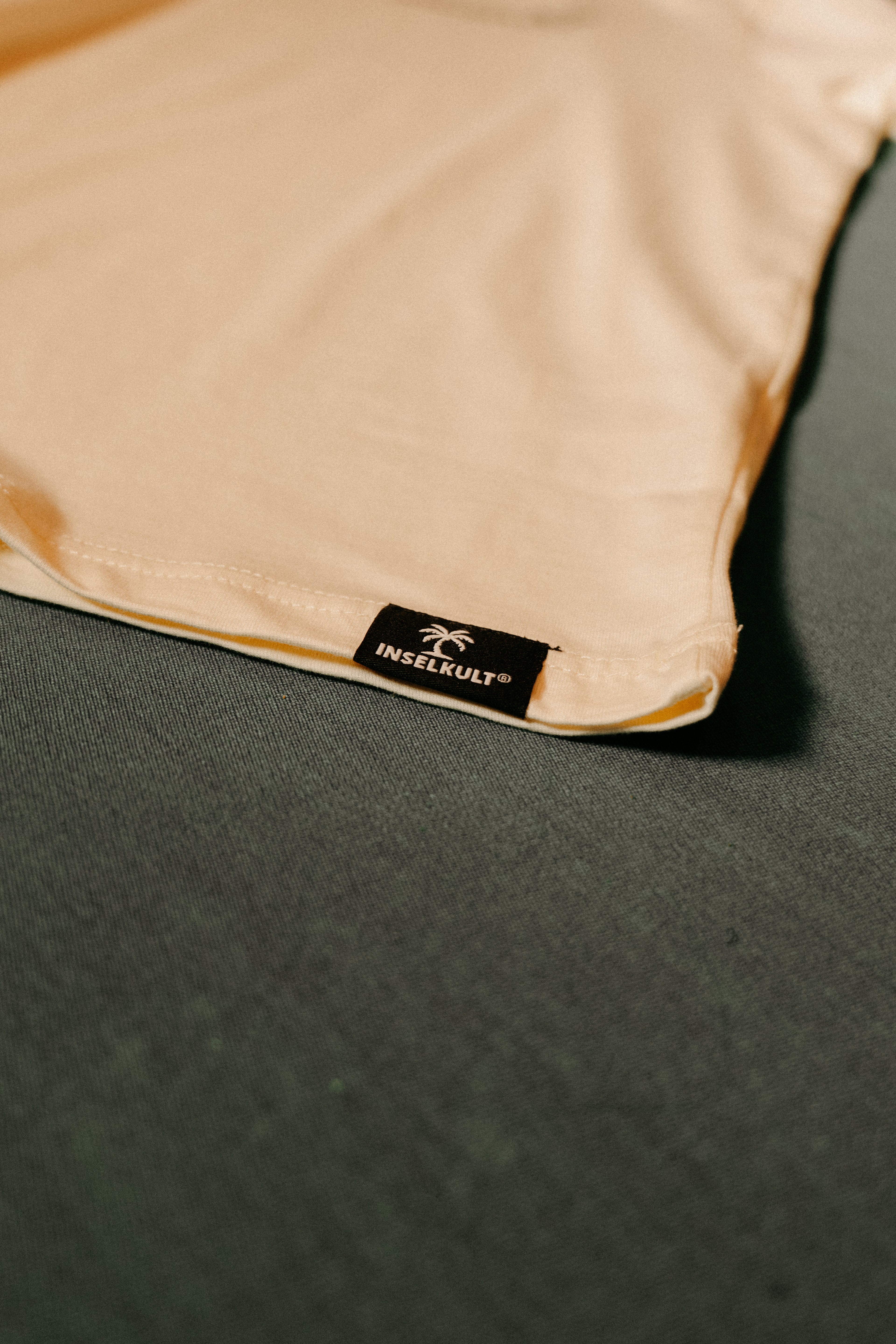 DRINKING WORKSHOP COMIC T-SHIRT OFF-WHITE